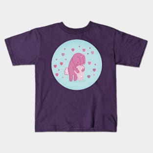 Thank you mum: a cute mummy rabbit cuddling her cute pink baby bunny rabbit Kids T-Shirt